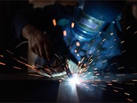 La importancia del control de calidad en las soldaduras de torres eólicas
